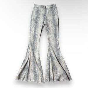 Altar’s State Snakeskin Bell Bottom High Waist Jeans sz Small